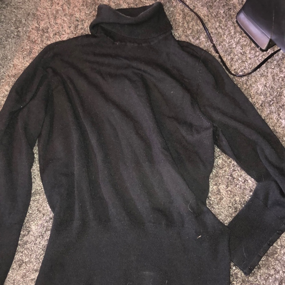 Black turtleneck synched sweater w/ button detail